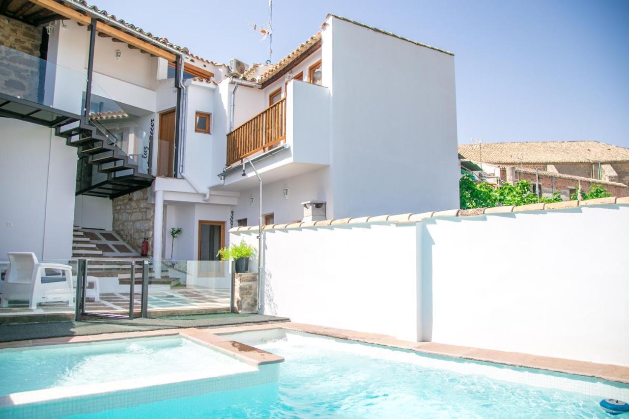 Apartamentos Turisticos La Casa Vieja Sabiote Esterno foto