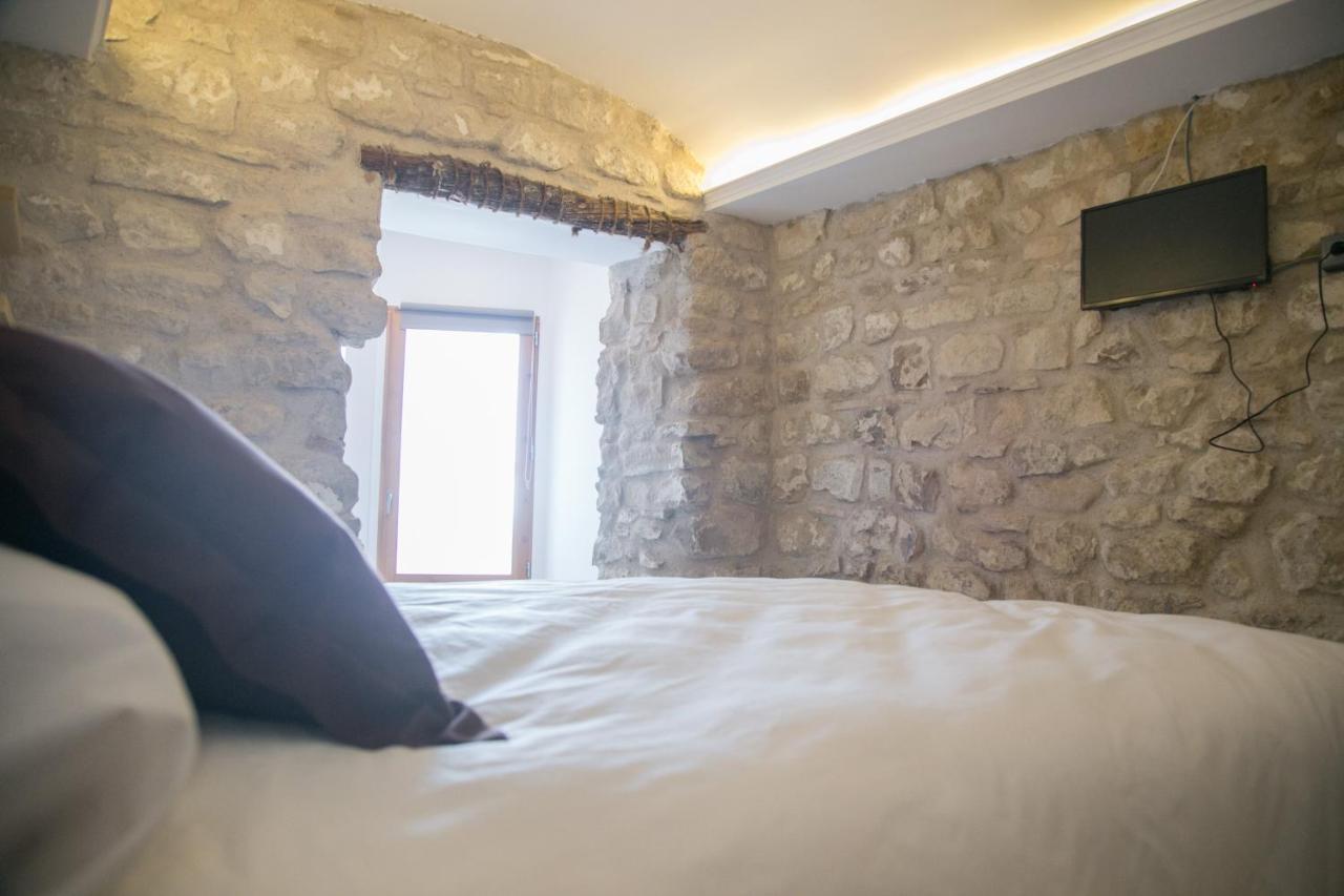 Apartamentos Turisticos La Casa Vieja Sabiote Esterno foto