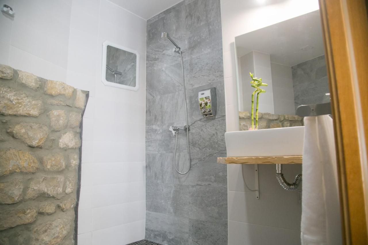 Apartamentos Turisticos La Casa Vieja Sabiote Esterno foto